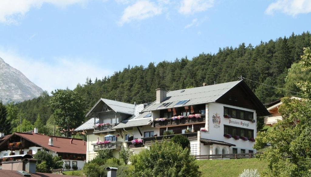 Pension Spiegl Seefeld in Tirol Exteriör bild